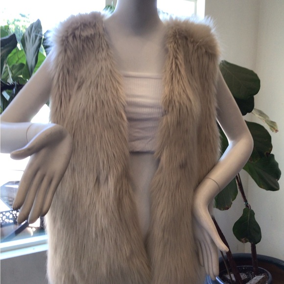 Vest - Picture 4 of 4